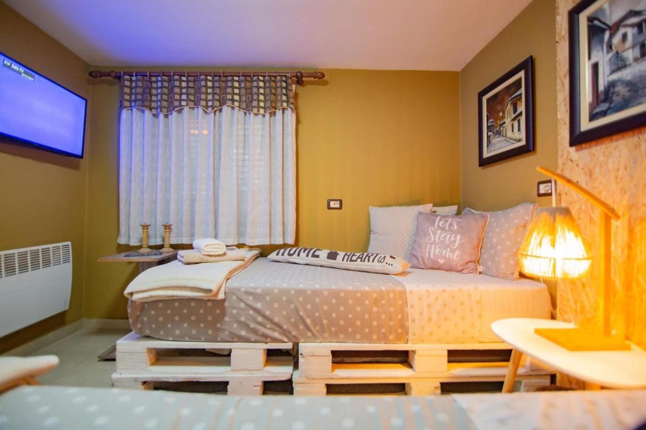 Villa Elezi Корча Экстерьер фото